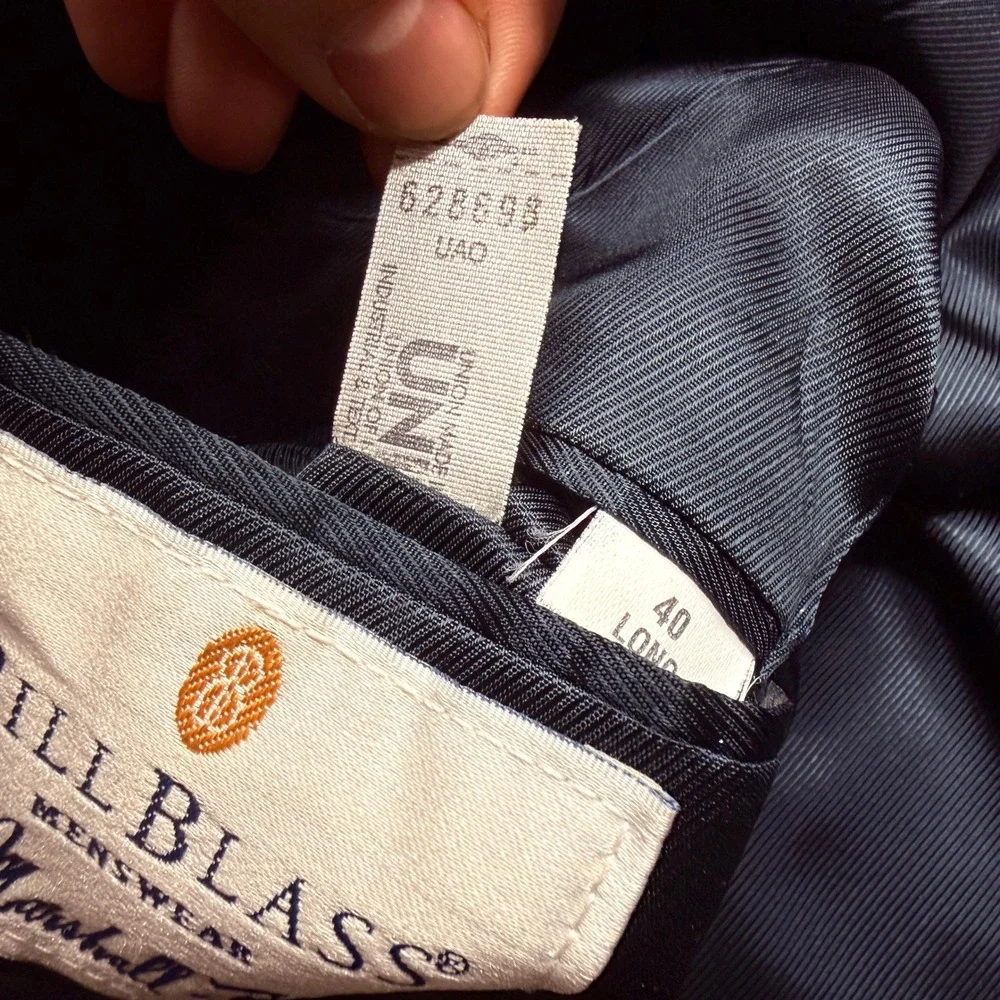 Vtg Bill Blass Blazer Mens 40L Navy Blue Herringbone Wool Two Button Sport Coat